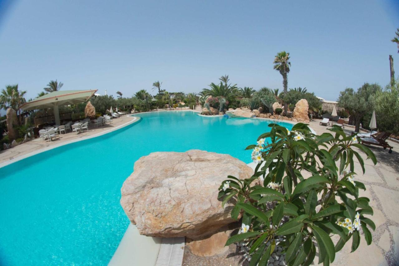 Cupola Bianca Resort LMP Exteriör bild