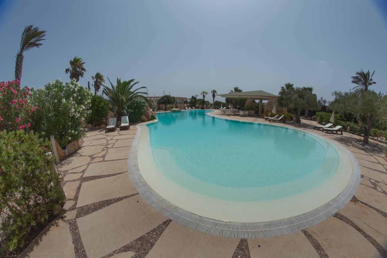 Cupola Bianca Resort LMP Exteriör bild