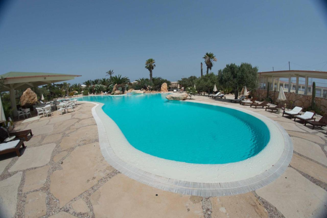 Cupola Bianca Resort LMP Exteriör bild